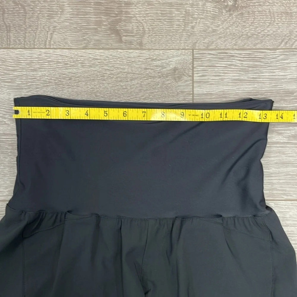 Under Armour Semi Fitted HeatGear Running Shorts High Rise Foldover Waist XS - Picture 9 of 16